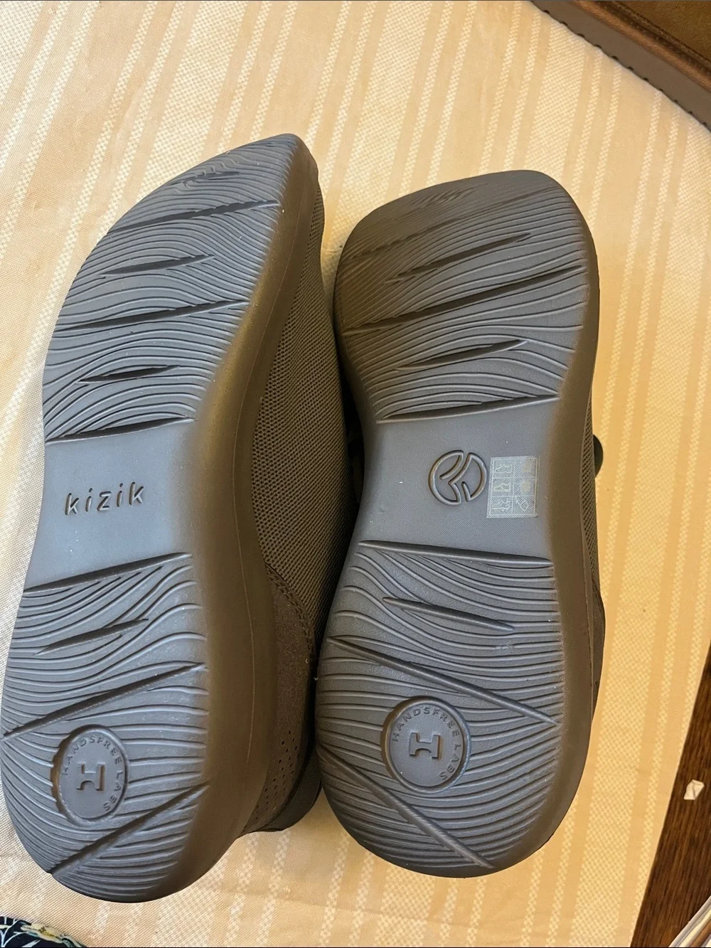 Kizik Men's Charcoal Slip-On Knit Sneaker with Laces size 13W